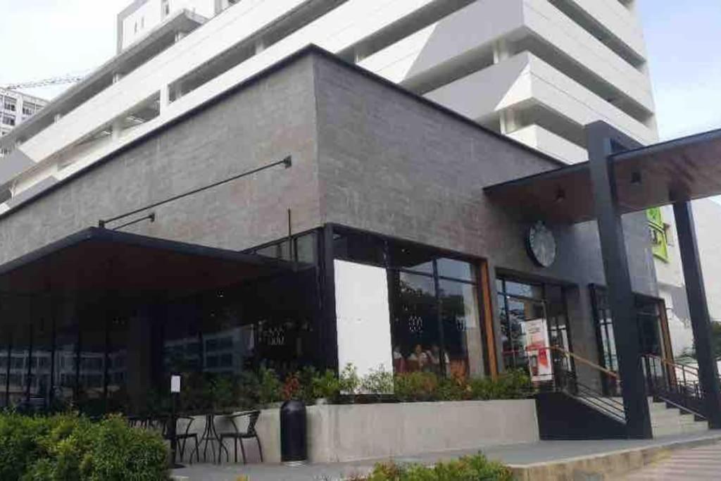 Trig Place At Grace Residence In Taguig City Manila Zewnętrze zdjęcie
